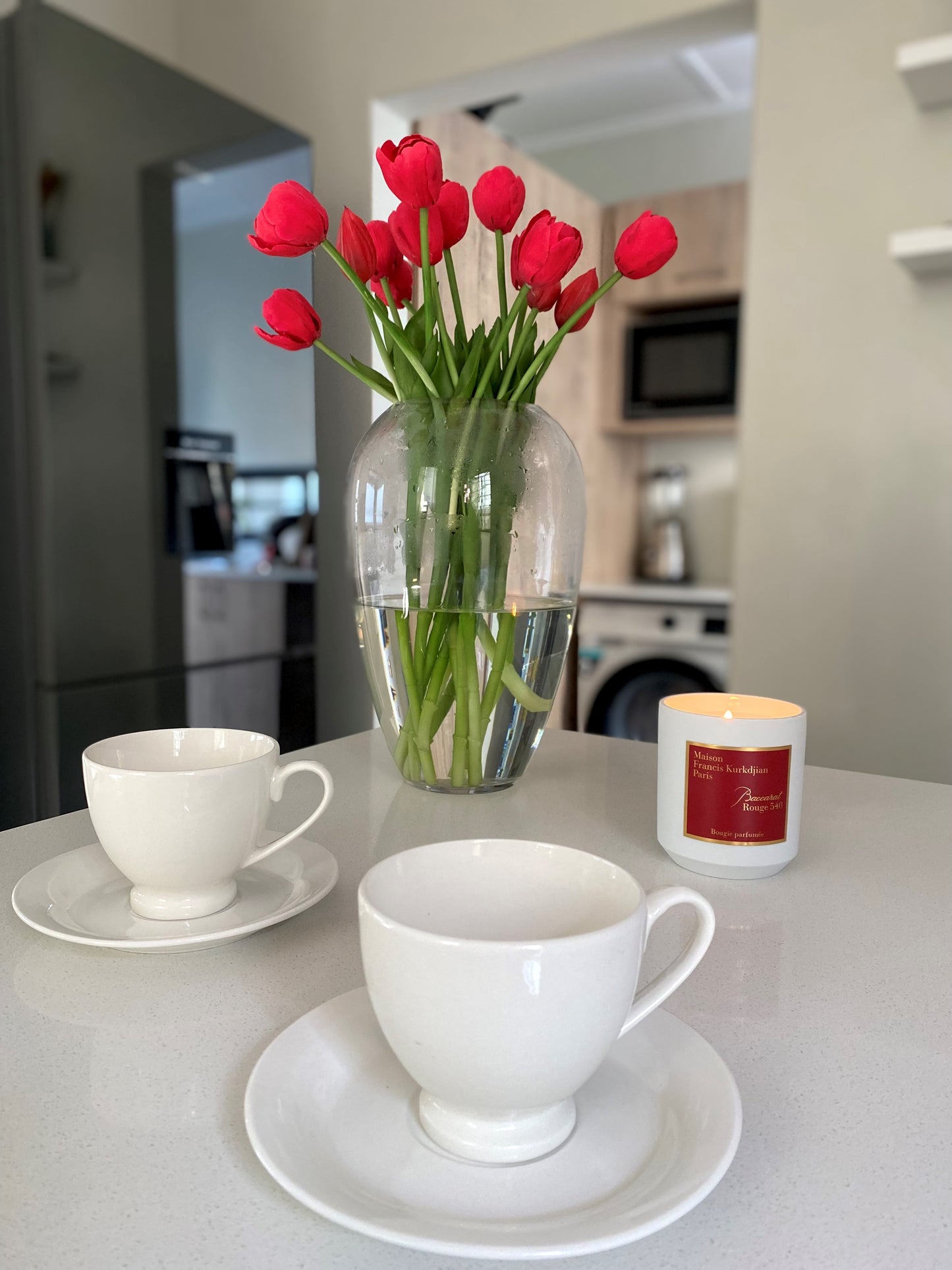 Ceramic cup and saucer set