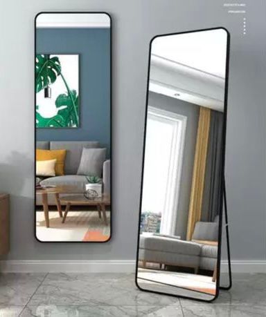 Free standing mirror