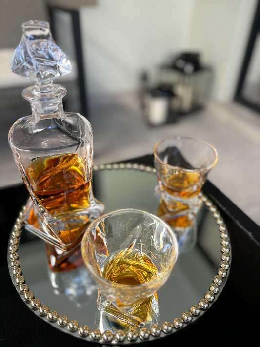 CM luxury whiskey decanter set