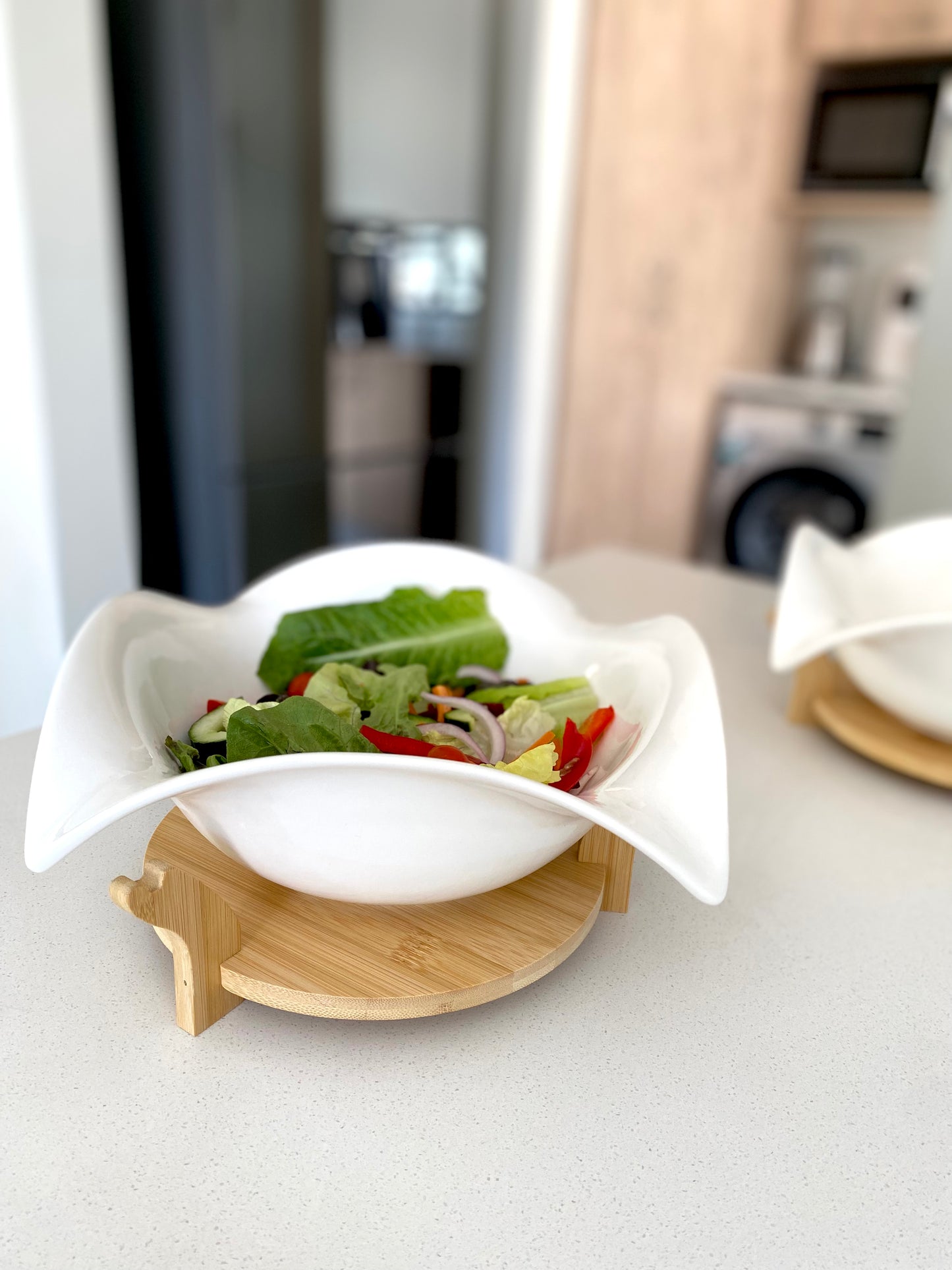 Ceramic salad bowls with bamboo stand 850 for 2