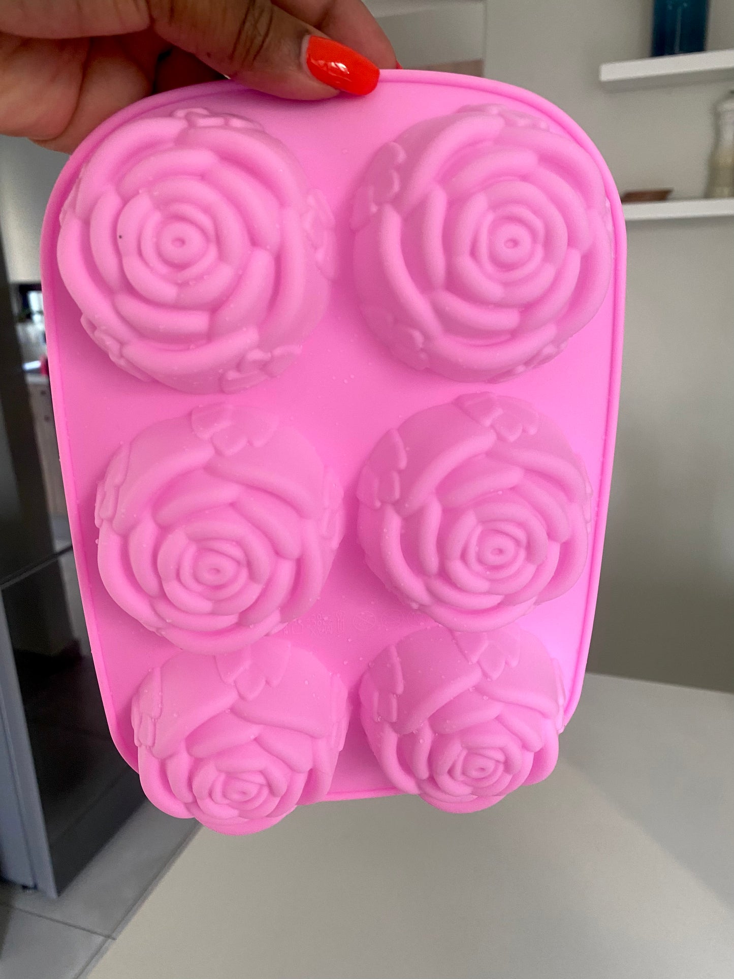 Flower ice cube tray